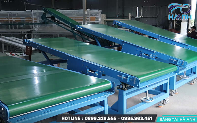 Băng tải PVC nâng hạ