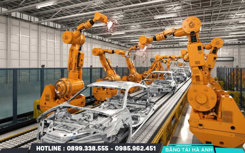 Ứng dụng của robot công nghiệp trong lĩnh vực lắp ráp linh kiện