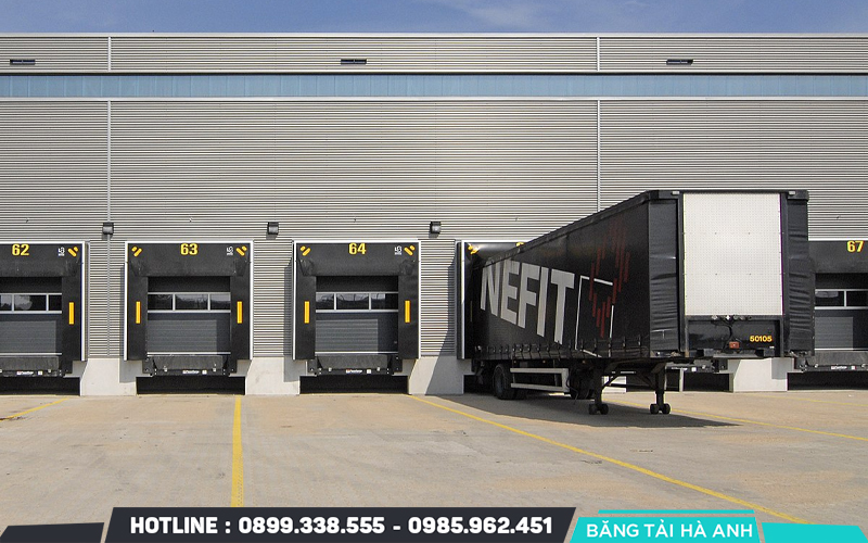 Cửa Dock (Loading Dock Door)