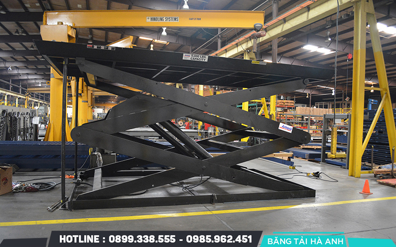 Bàn nâng thủy lực