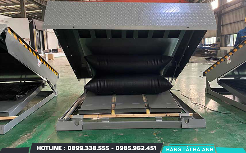 Sàn nâng túi khí – Air-Powered Dock Levelers