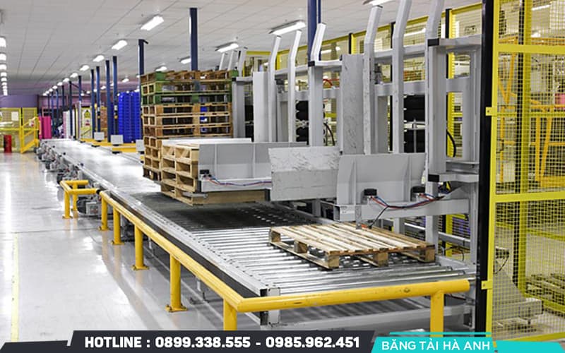 Hệ Thống Băng Tải Pallet – Đặc Điểm Và Ứng Dụng