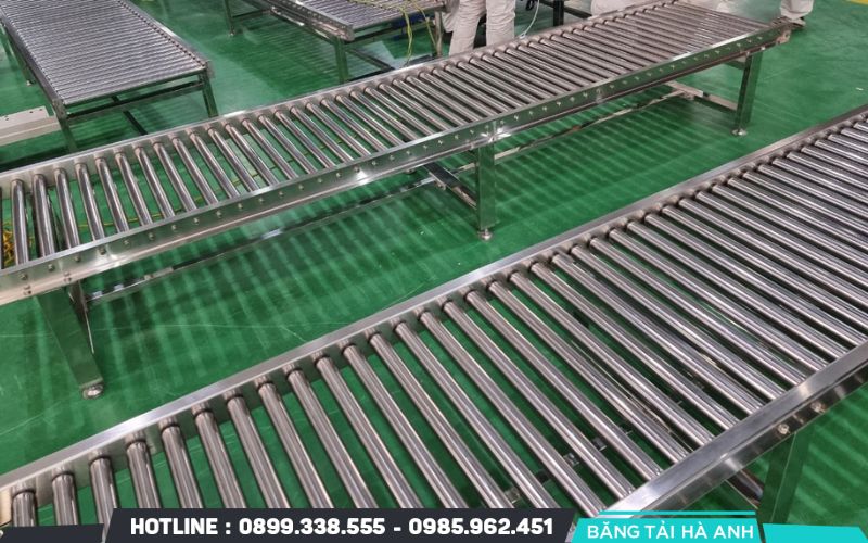 Băng tải con lăn Inox có độ bền vượt trội, dễ bảo trì và vệ sinh