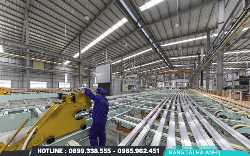 Sử dụng máy móc hiện đại, công nghệ tự động hóa quy trình sản xuất