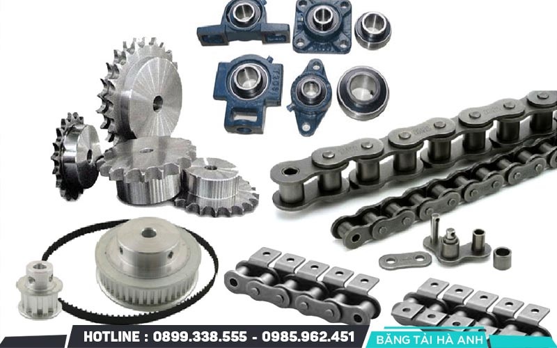 Phụ kiện băng tải là các thành phần, bộ phận bổ sung hoặc hỗ trợ cho hệ thống băng tải