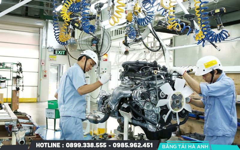 Công nghiệp chế biến, chế tạo đóng góp lớn nhất trong giá trị gia tăng của ngành công nghiệp