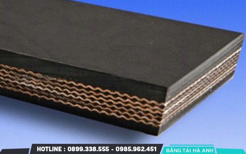 Băng tải cao su bố vải được cấu tạo từ nhiều lớp bố vải tổng hợp kết hợp với lớp cao su bên ngoài