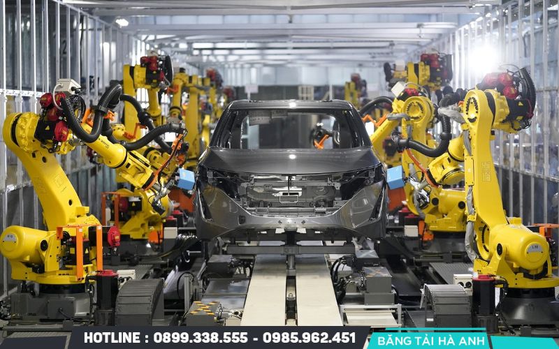Trong sản xuất ô tô, cơ khí tự động hóa đóng vai trò chủ đạo trong các công đoạn linh kiện