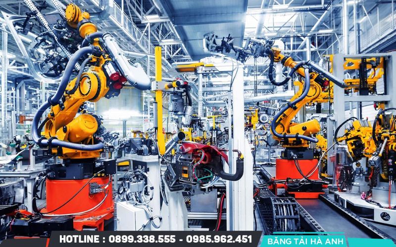 An toàn trong tự động hóa tập trung vào việc xác định các mối nguy tiềm ẩn trong suốt vòng đời của hệ thống