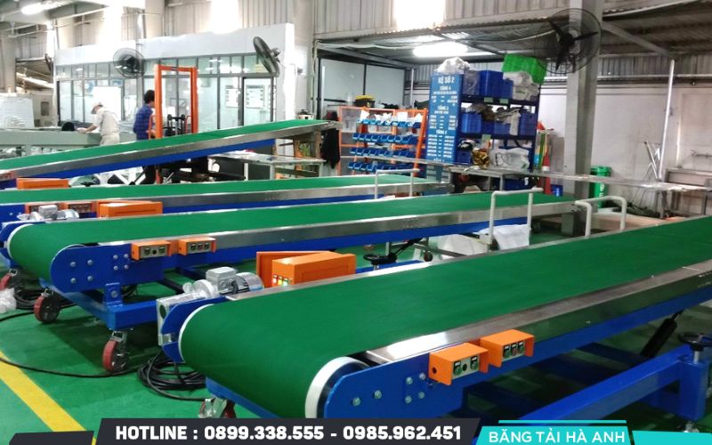 Băng tải PVC là loại băng tải được cấu tạo từ lớp vật liệu nhựa PVC