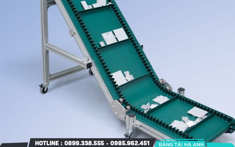 Băng tải tai bèo được ứng dụng rộng rãi trong nhiều ngành công nghiệp khác nhau