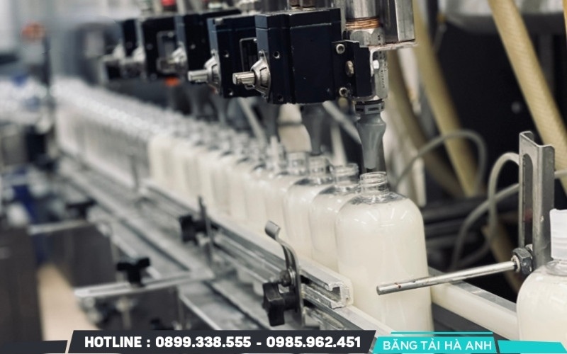 Máy đóng gói dầu gội dạng chai