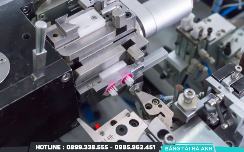 Cắt tỉa, tạo hình và mài tròn đầu lông