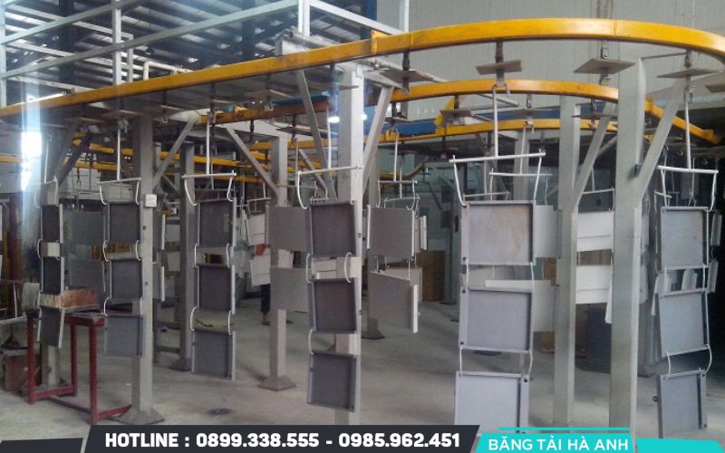 Công nghệ phun bột tĩnh điện đảm bảo lớp sơn bám chắc, phủ đều trên bề mặt sản phẩm,