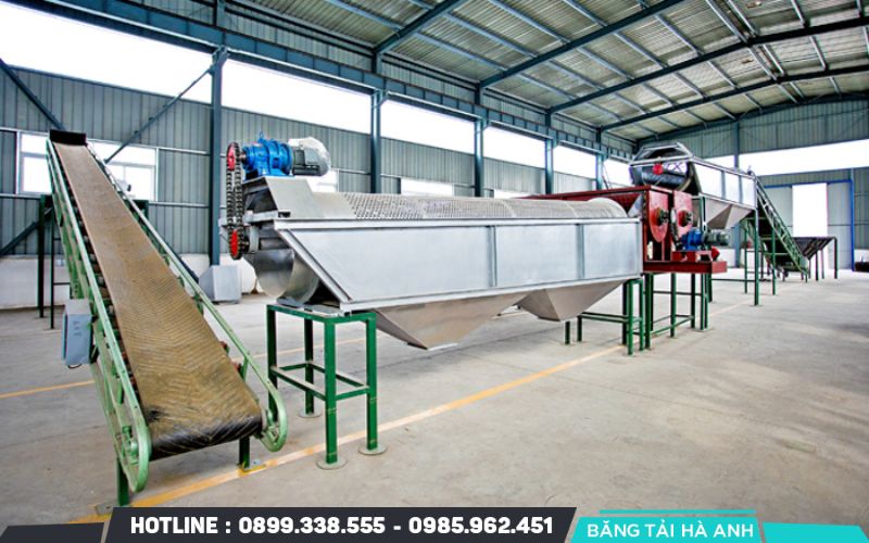 Băng tải cao su được dùng trong dây chuyền sản xuất bột mì