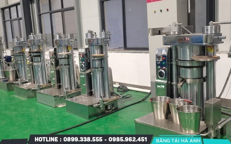 Công đoạn ép là bước quan trọng trong dây chuyền sản xuất dầu ăn