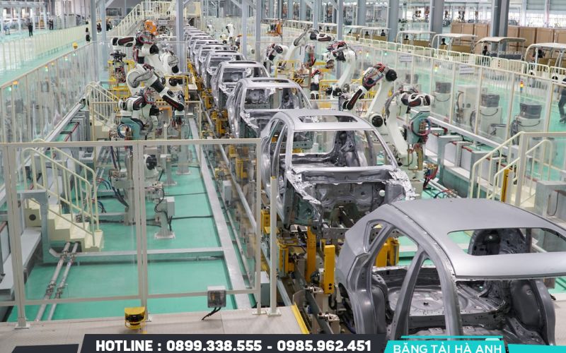 Dây chuyền tự động hóa cao được ứng dụng trong các tập đoàn sản xuất ô tô lớn trên thế giới