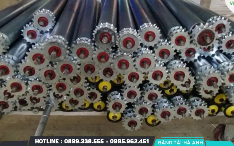 Dù hiệu quả, việc vận hành bánh răng và con lăn băng tải vẫn tiềm ẩn nhiều rủi ro kỹ thuật