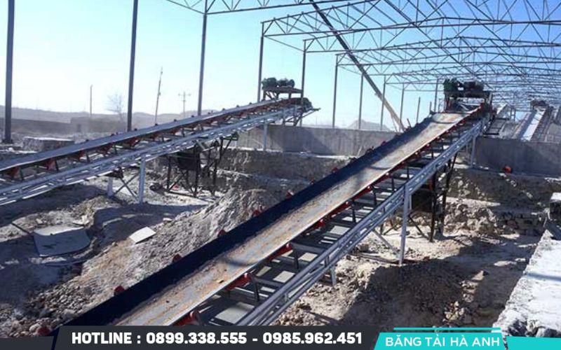 Băng tải chịu nhiệt cao su cấp độ đặc biệt là lựa chọn phù hợp cho ngành xi măng