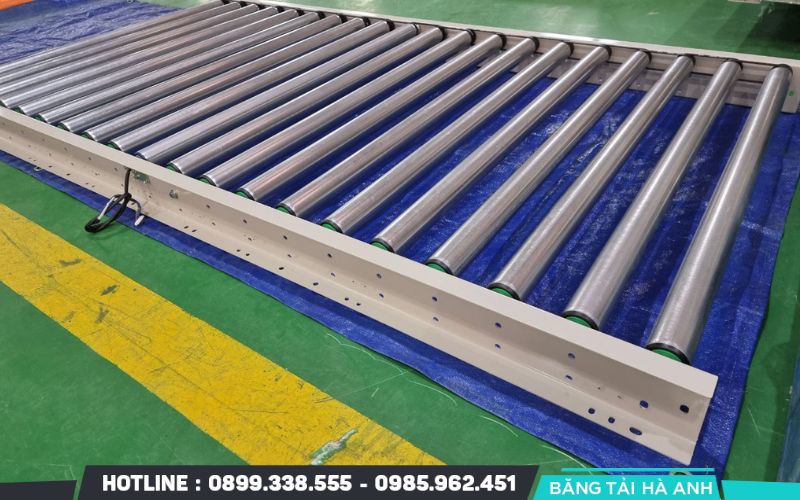 Cần kiểm tra khe hở hai đầu và đo độ đồng tâm, điều chỉnh vị trí con lăn