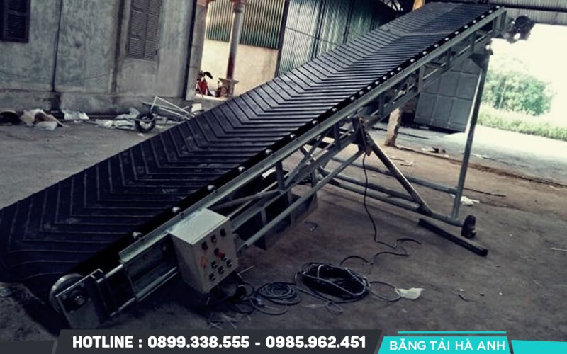 Băng tải cao su đã qua sử dụng thường là lựa chọn tối ưu cho các ngành công nghiệp nặng