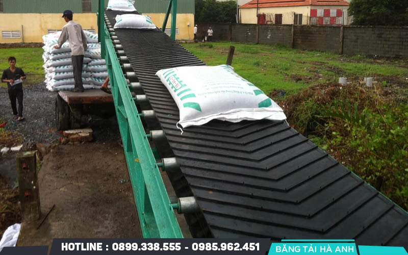 Phụ kiện gân V dán băng tải được ứng dụng rộng rãi ở nhiều lĩnh vực công nghiệp