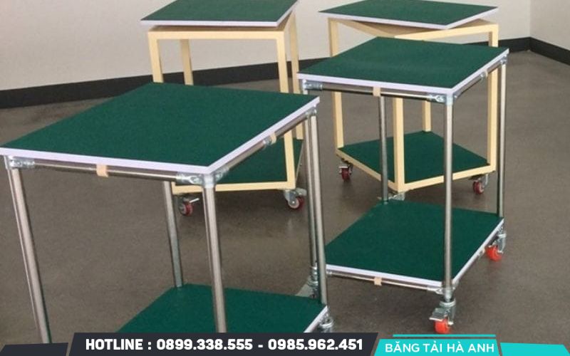 Khu vực thường xuyên phải di chuyển hoặc thay đổi vị trí làm việc nên dùng bàn thao tác có bánh xe