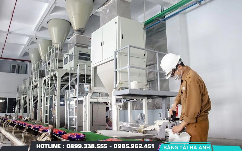 Dây chuyền sản xuất các vật liệu nhẹ cho nhà xưởng nhỏ