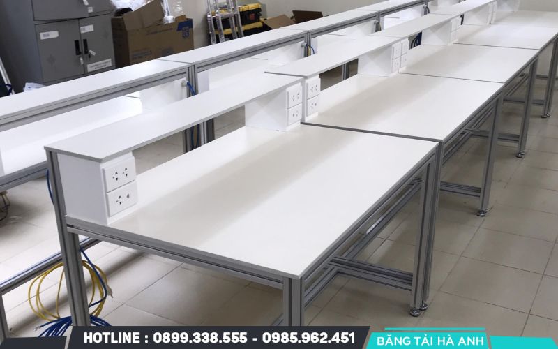 Khảo sát dây chuyền sản xuất để lựa chọn bàn thao tác phù hợp