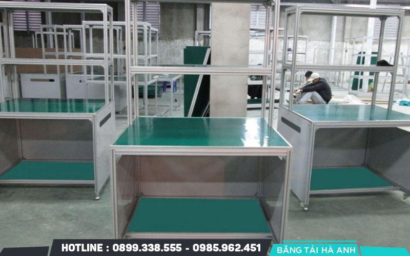 Bàn thao tác là một thiết bị công nghiệp chuyên dụng