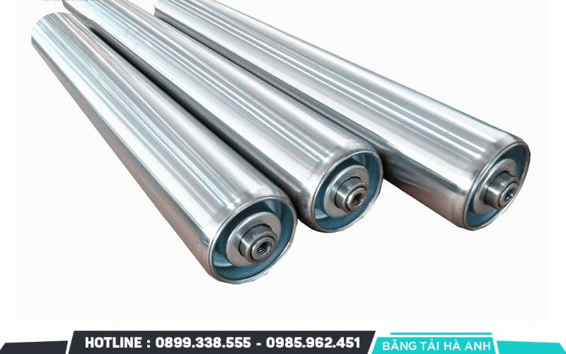 Máy cắt chuyên dụng thực hiện chia cắt ống thép thành các đoạn ngắn dựa trên kích thước bản vẽ kỹ thuật