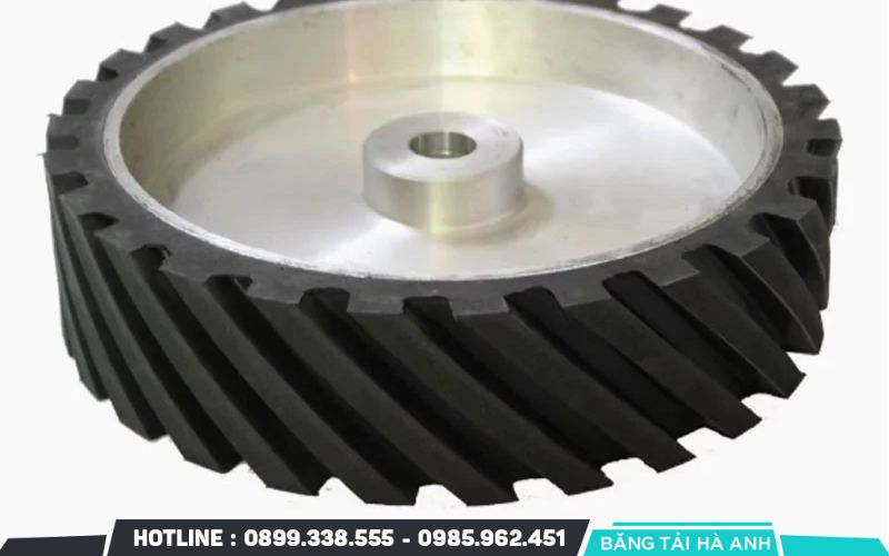 Bánh xe con lăn cao su có độ bám dính mặt đường tốt và vận hành không gây tiếng ồn trong không gian kín