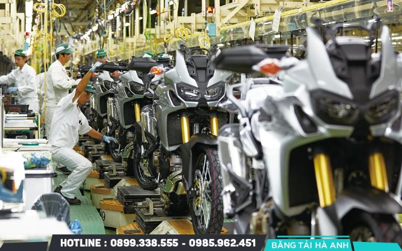 Hoàn thiện thân vỏ, yên xe và các chi tiết ngoại thất