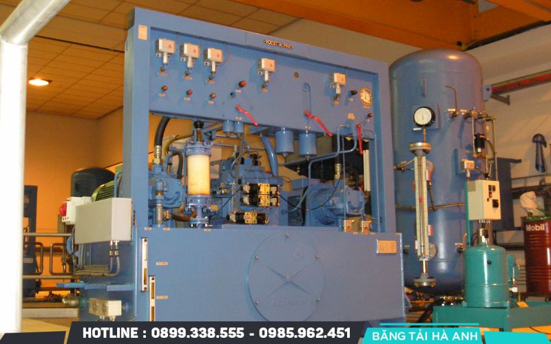 Trong hệ thống này, bộ điều khiển đưa ra lệnh dựa trên các thông số đã cài đặt sẵn mà không quan tâm đến sai số thực tế