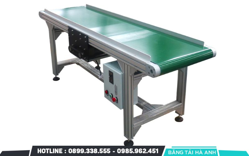 Keo dán băng tải PVC và PU thường có dạng lỏng trong suốt hoặc màu trắng sữa