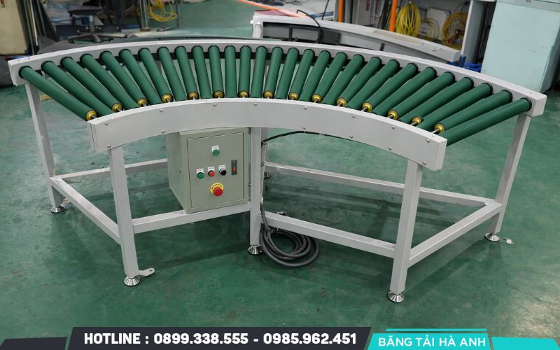 Xác định bán kính góc cua phù hợp với mặt bằng để chọn loại băng tải phù hợp