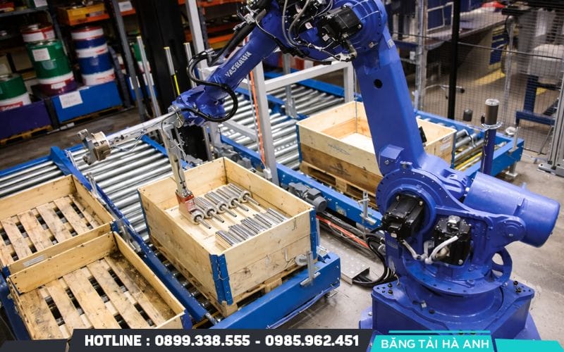 Băng tải con lăn được sử dụng phổ biến trong sản xuất tự động