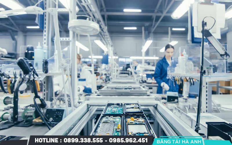 Khó khăn trong việc tích hợp hệ thống cũ với công nghệ mới