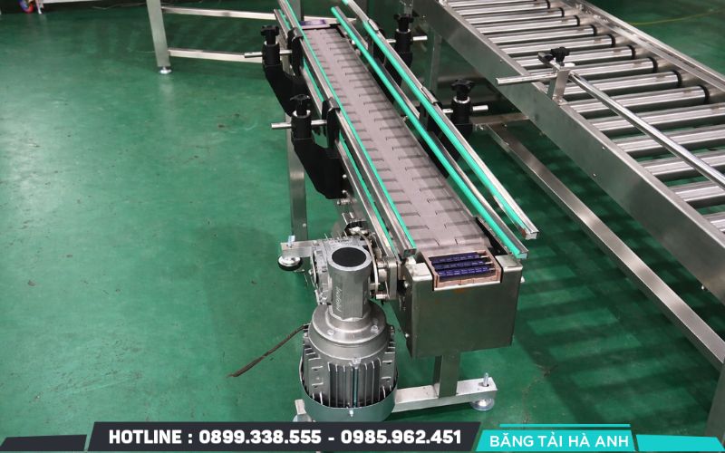 Kết cấu xích thép cho phép vận chuyển các loại hàng hóa nặng