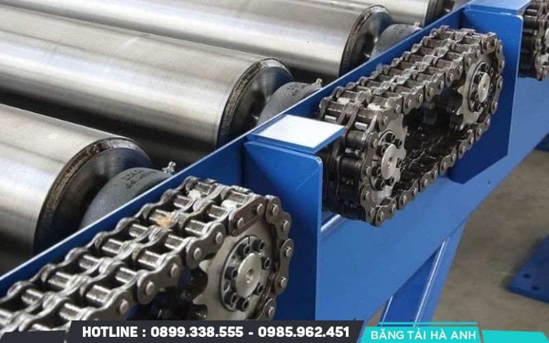 Xích con lăn là dòng xích truyền động tiêu chuẩn và được ứng dụng rộng rãi nhất trong công nghiệp