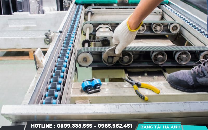 Bảo trì định kỳ hệ thống băng tải để phòng ngừa băng tải bị nóng