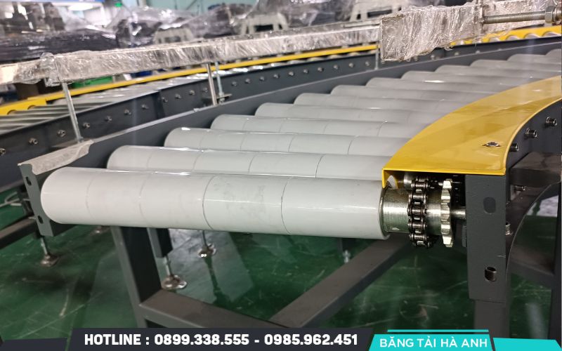 Ma sát quá lớn giữa băng tải và con lăn là nguyên nhân khiến băng tải bị nóng