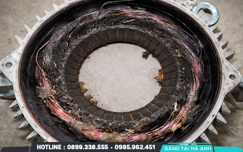 Cháy cuộn dây và hỏng hoàn toàn động cơ