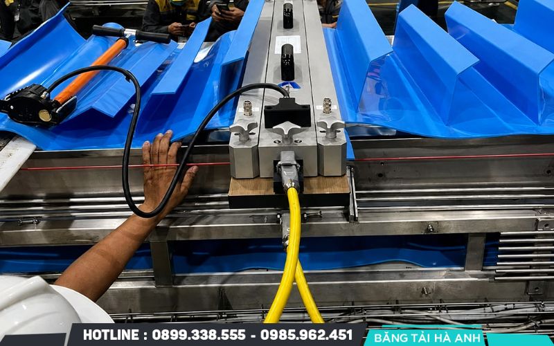 Việc xác định các cách nối băng tải PVC phù hợp ngay từ đầu giúp hệ thống vận hành trơn tru
