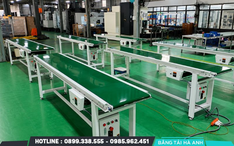 Bộ phận bảo trì cần kiểm tra kỹ vị trí các mối nối đai PVC để đảm bảo lớp keo hoặc ghim nối không bị hở