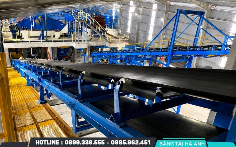 Băng tải cao su bị lệch hướng là lỗi thường gặp khi sử dụng băng tải cao su