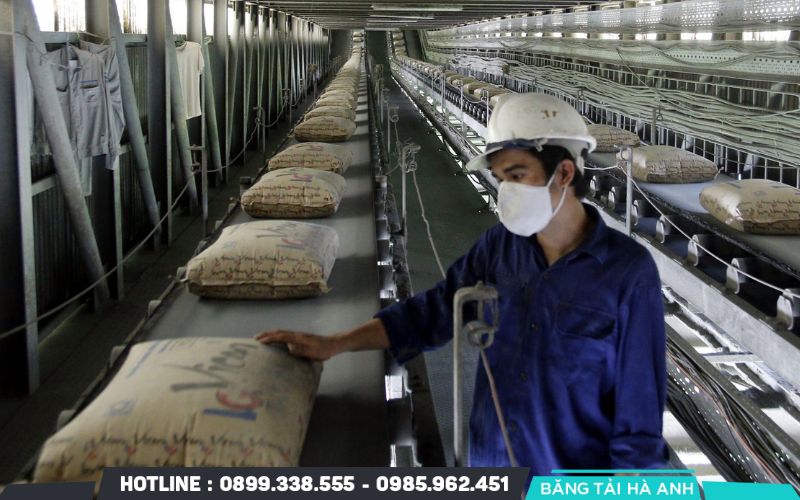 Lớp cao su bề mặt thường được bổ sung hợp chất EPDM để tăng khả năng chống oxy hóa dưới nhiệt độ cao