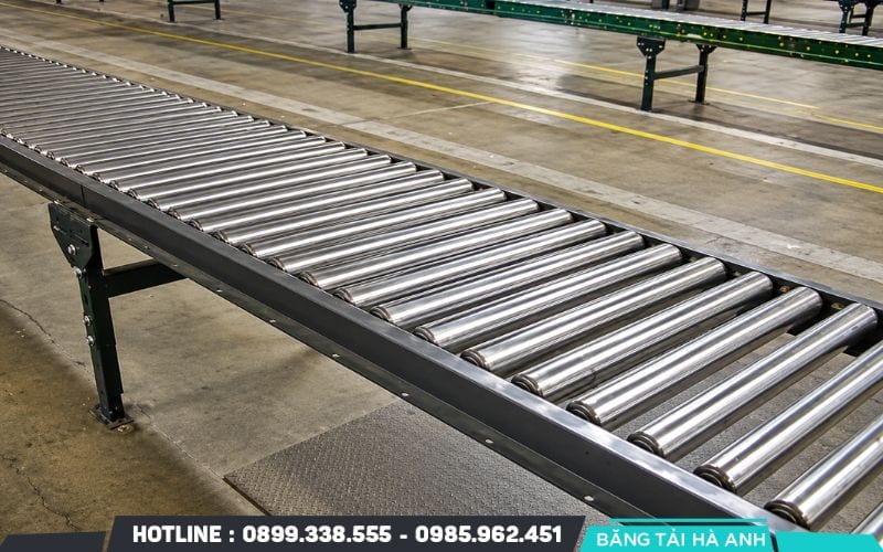 Con lăn có hiện tượng kẹt cứng, quay chậm hoặc trượt lệch khỏi tâm thì cần tra dầu mỡ