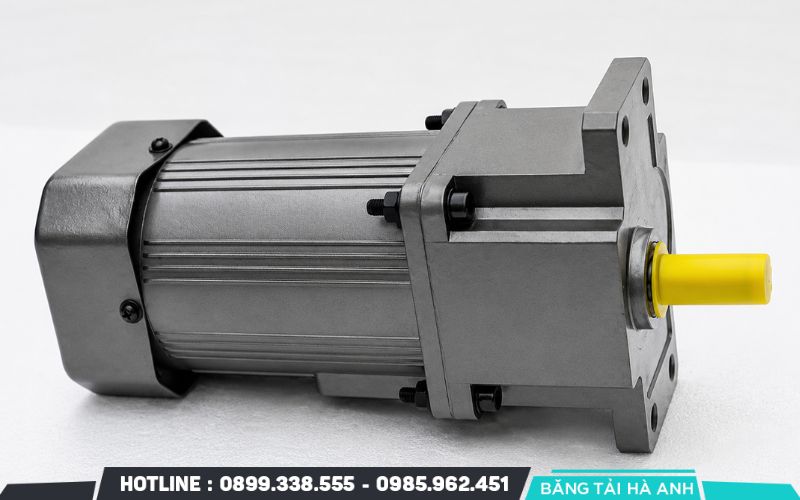 Công suất mô tơ băng tải là thông số thể hiện khả năng cung cấp năng lượng của động cơ