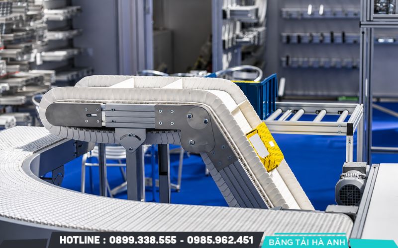 Mối nguy kẹt, cuốn và điểm nghiền trong thiết kế băng tải